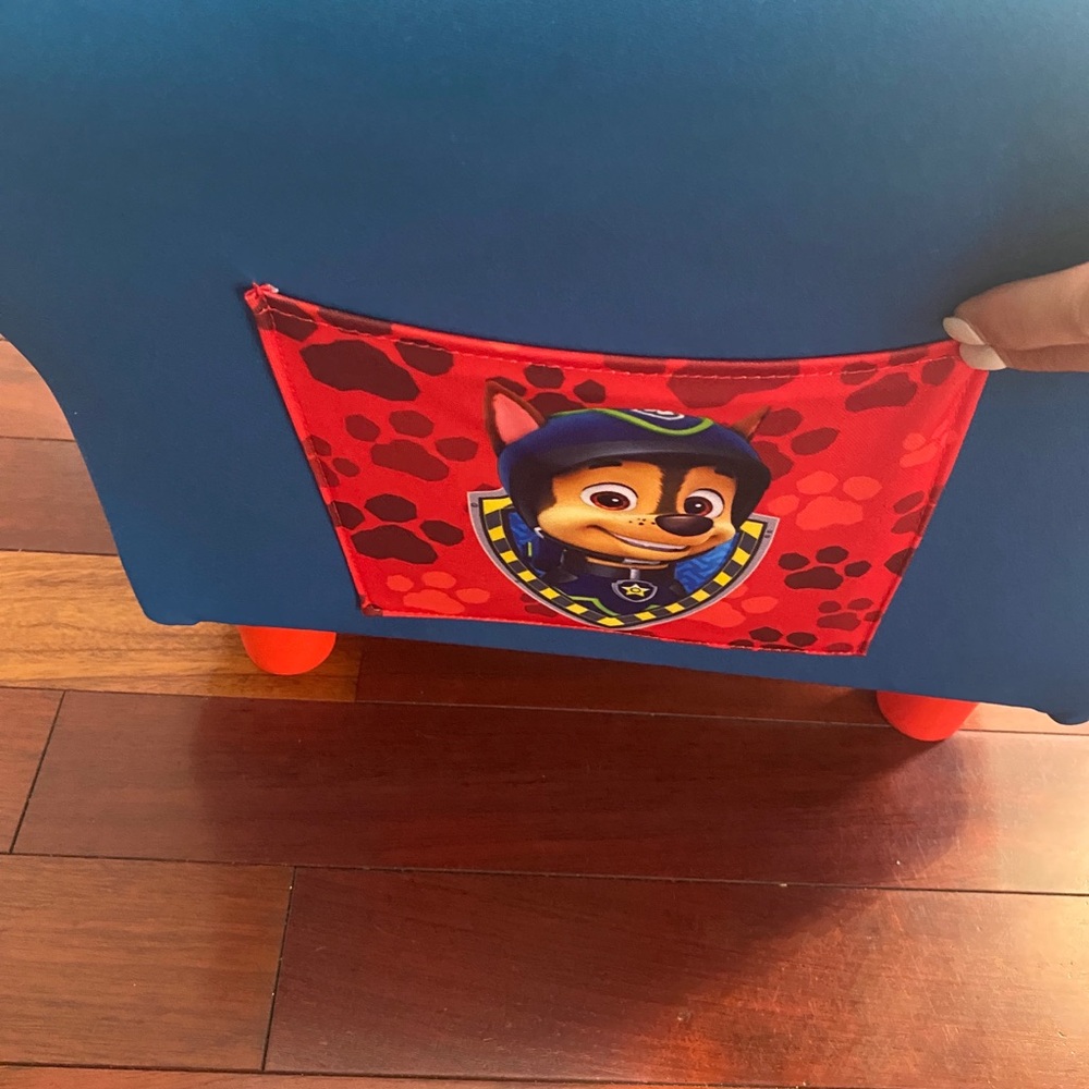 Delta Kids PAW Patrol Upholstered Chair - Red and Blue - Picture 7 of 10